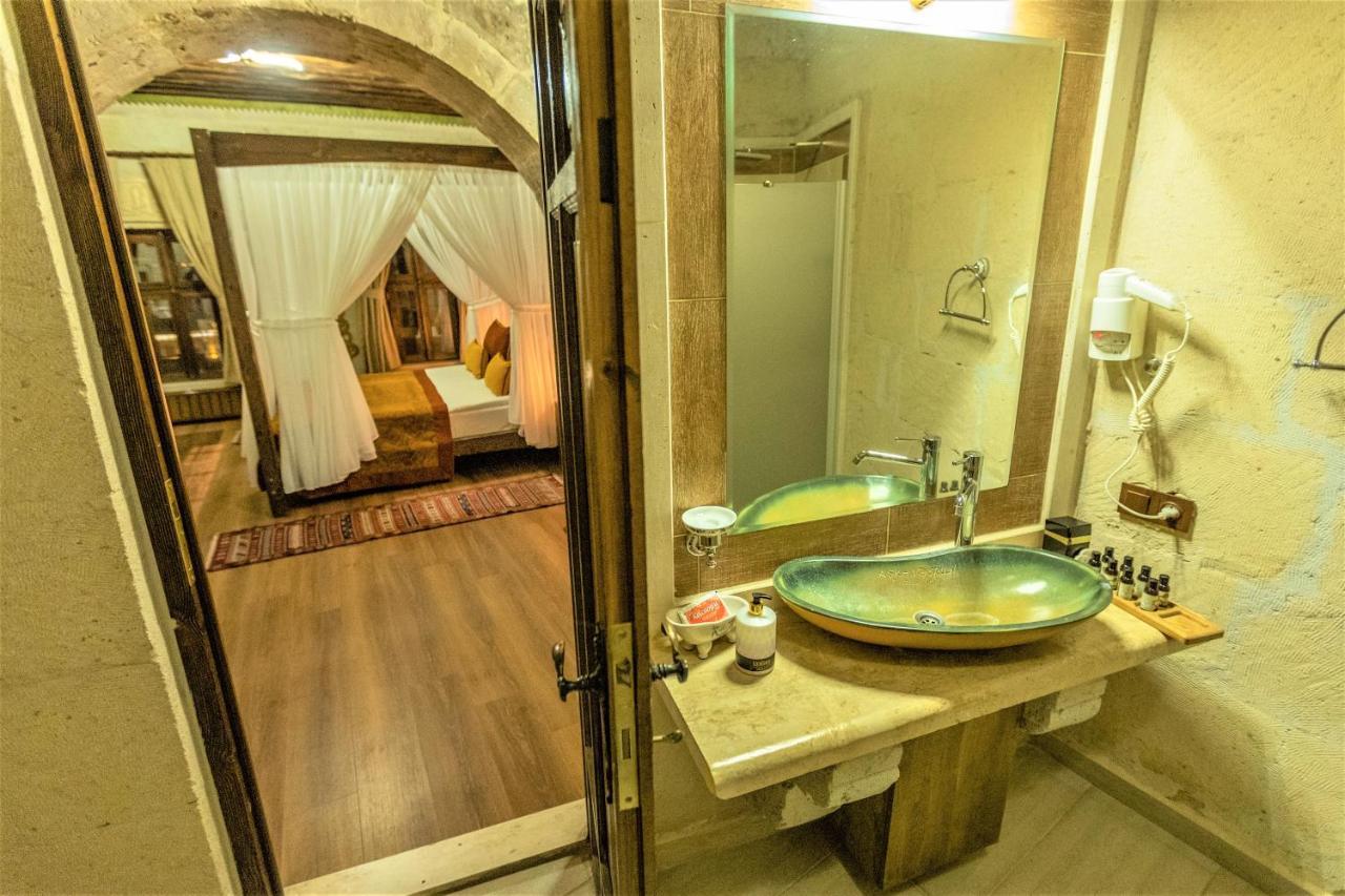 Mimi Cappadocia Luxury Cave Hotel Uchisar Exterior photo