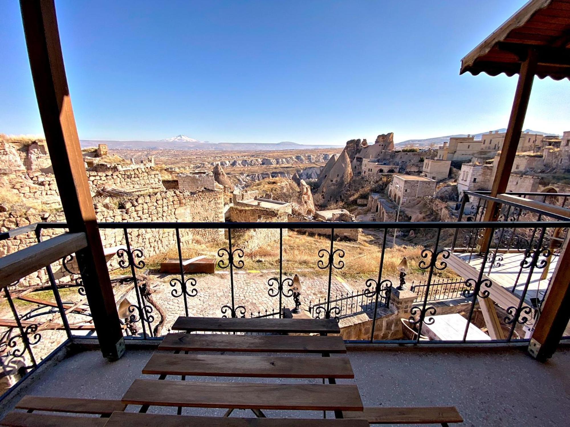 Mimi Cappadocia Luxury Cave Hotel Uchisar Exterior photo