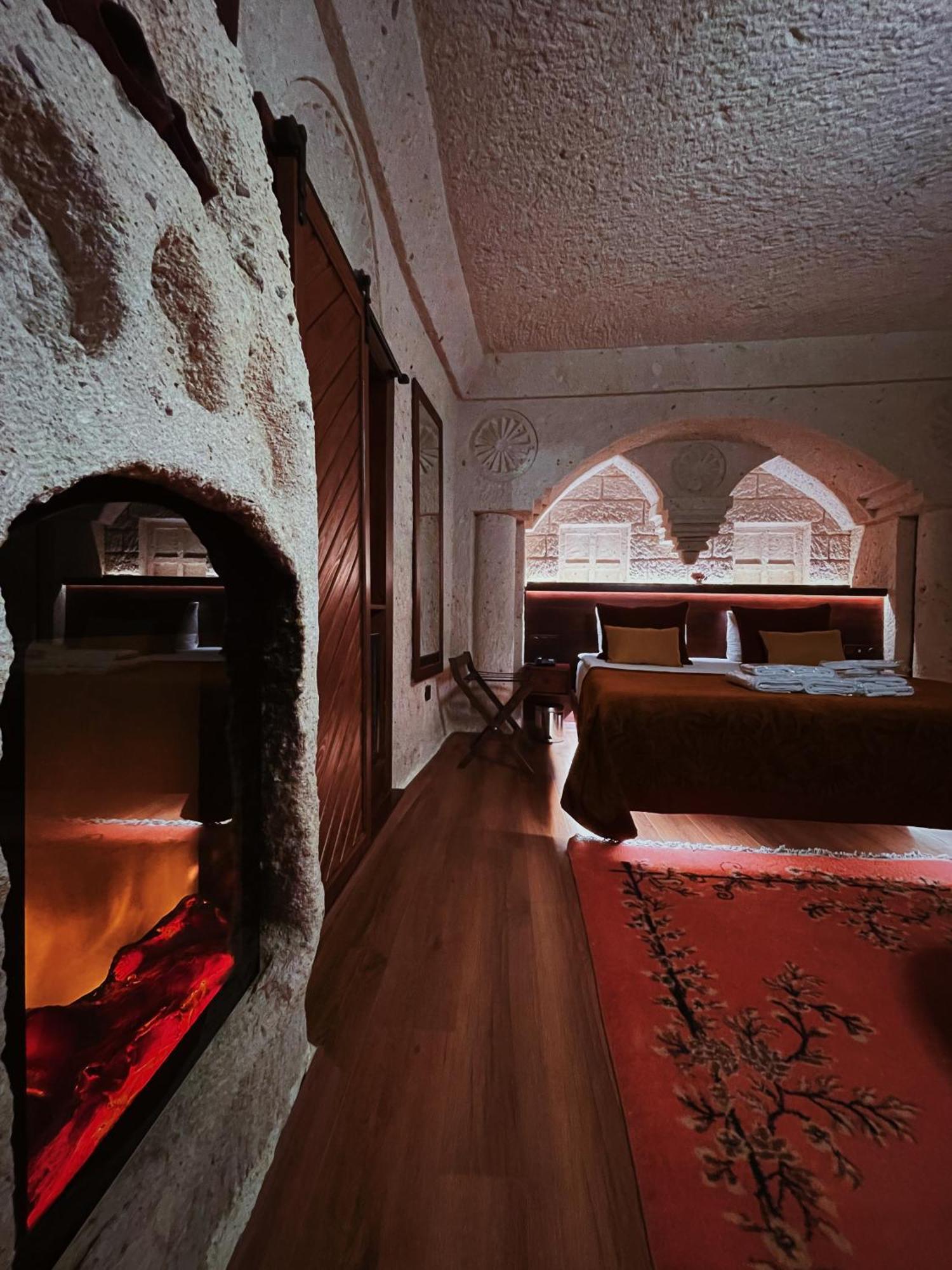 Mimi Cappadocia Luxury Cave Hotel Uchisar Exterior photo