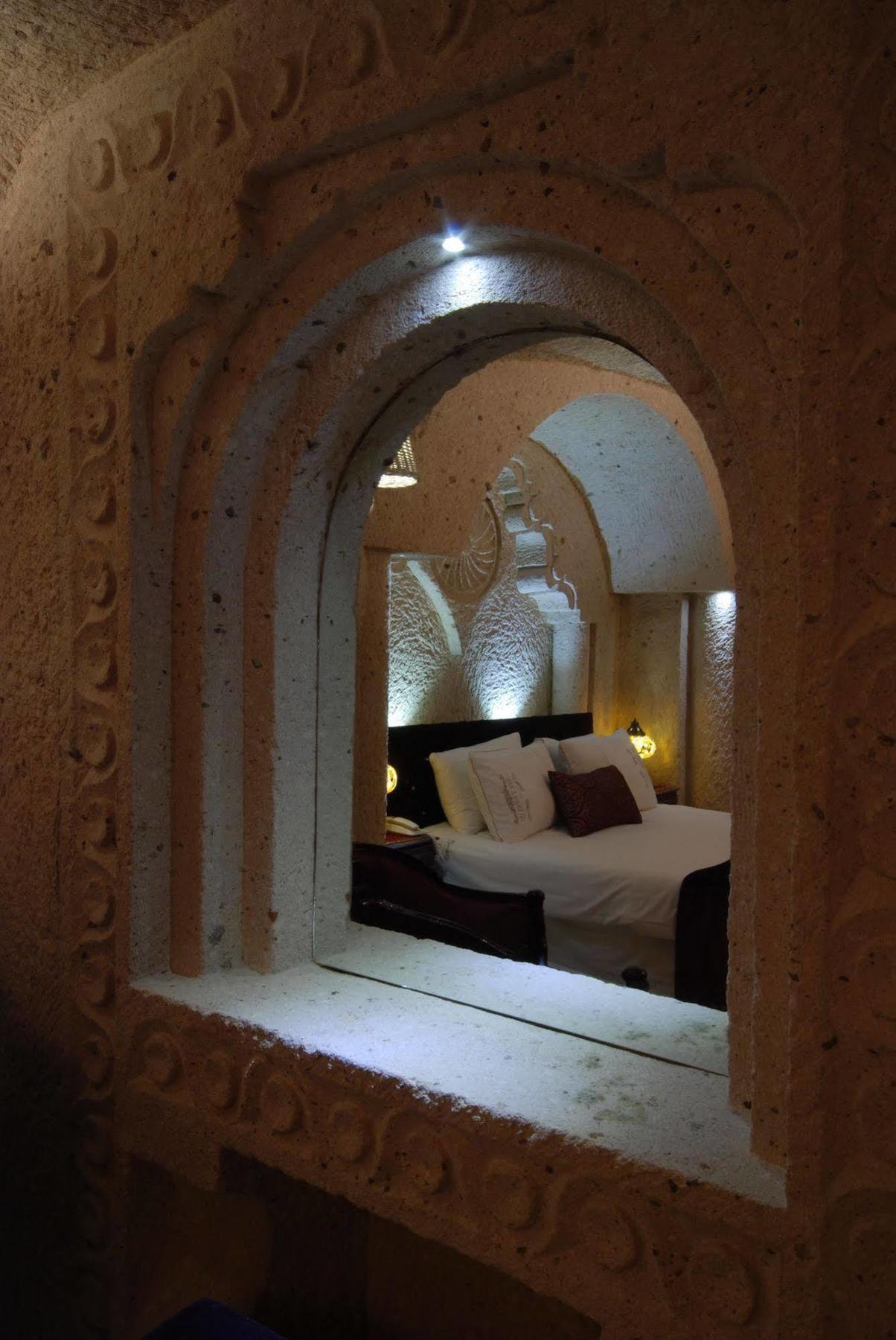 Mimi Cappadocia Luxury Cave Hotel Uchisar Exterior photo